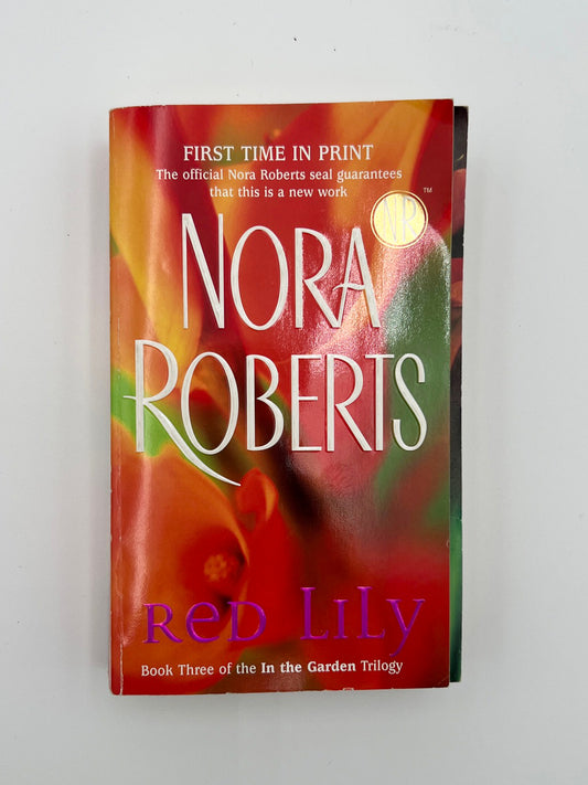 Red Lily,Nora Roberts